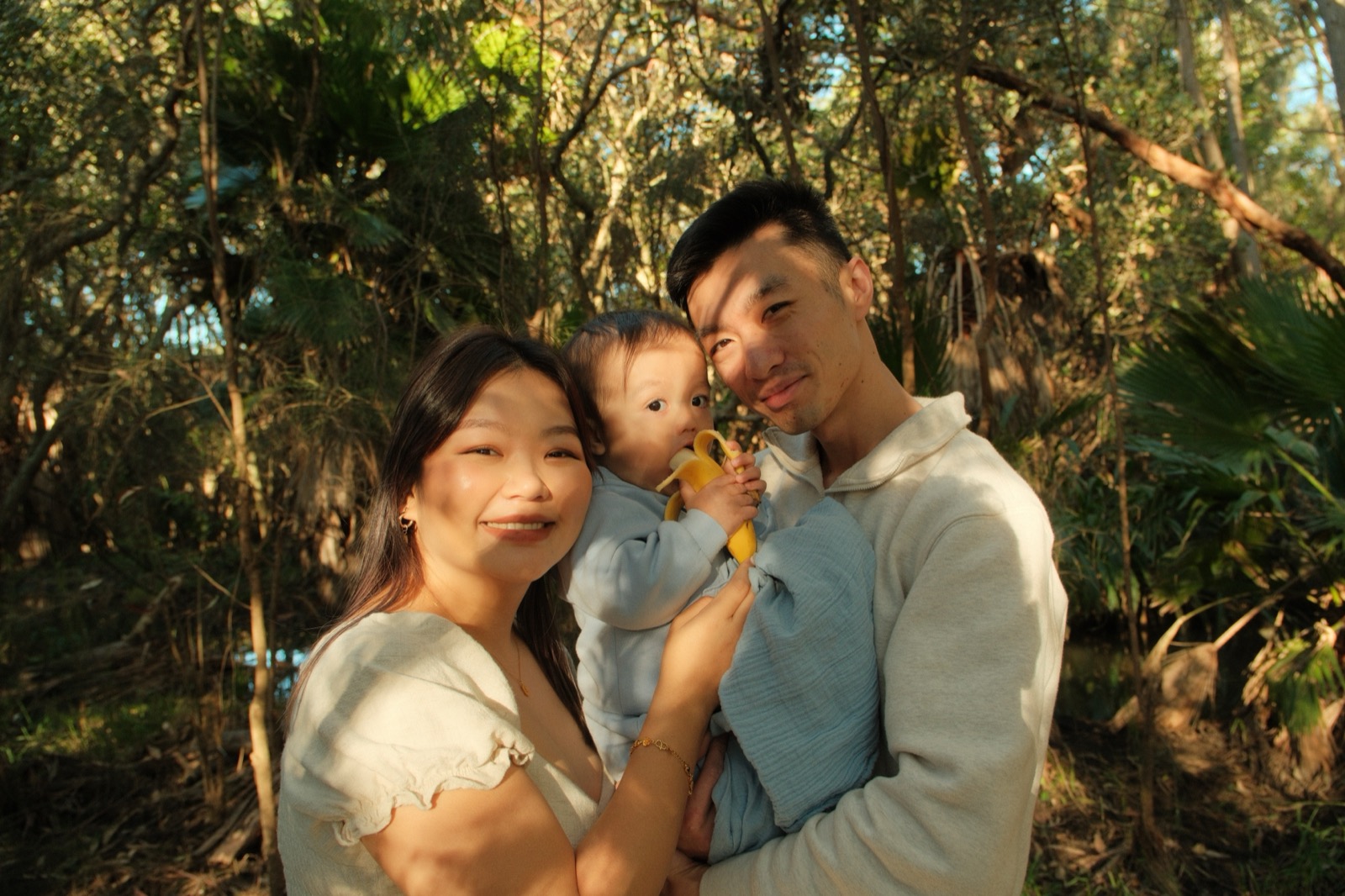 Arthur's first birthday family portrait session, frame 03
