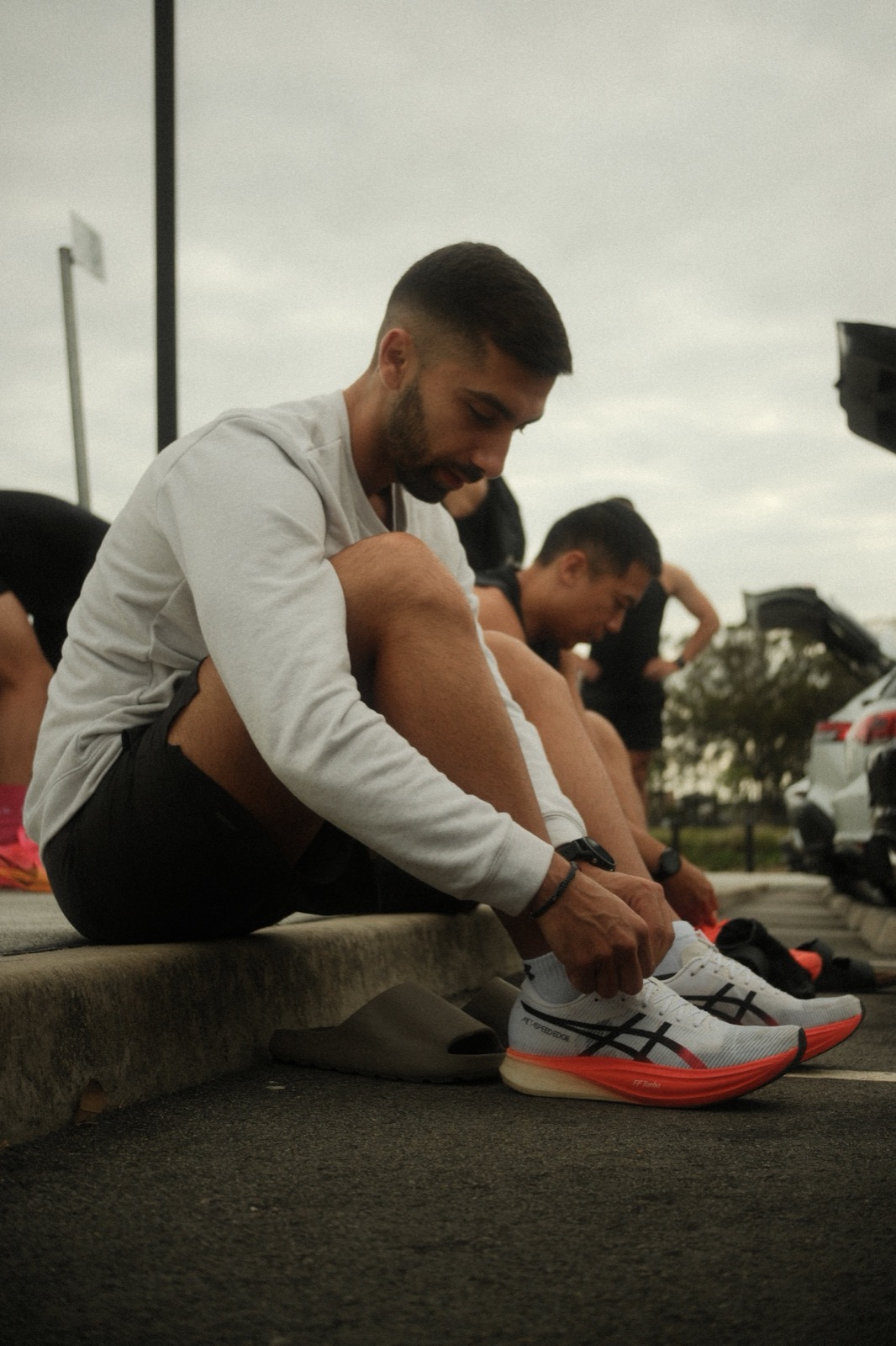 Cadence — RUNFLY RUN CLUB interval session, frame 02
